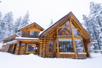 tyax-heli-skiing-spirit-bear-exterior-82 - © Christie Fitzpatrick / Tyax Lodge & Heli Skiing